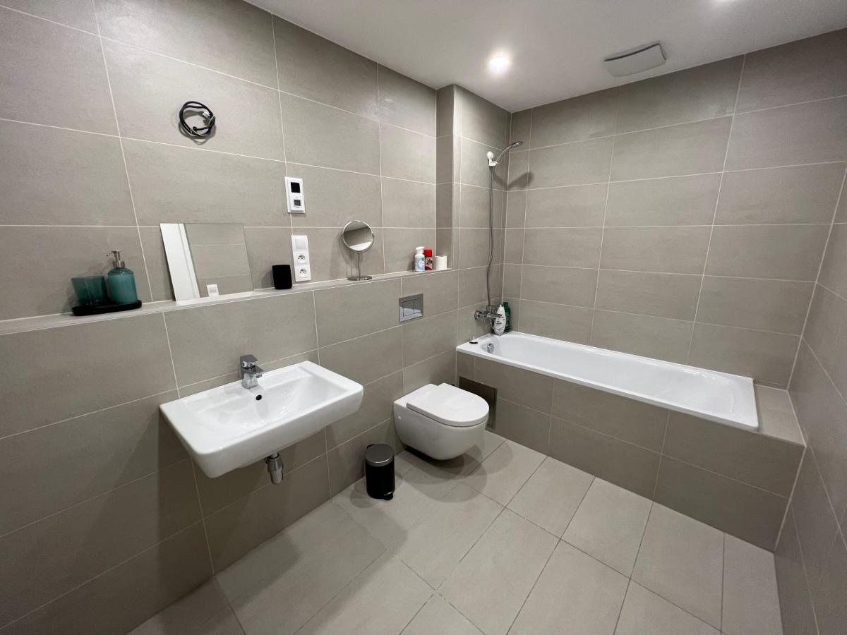 Apartament The Dante - Family And Friends Apartments, Free Parking *